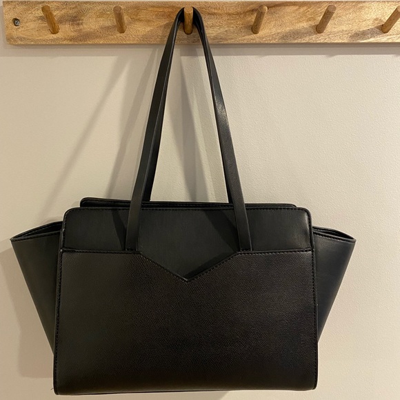 Guess Handbags - Guess Black Shoulder Handbag